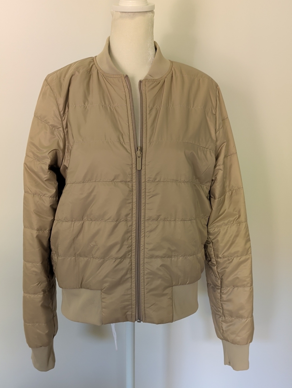Women's Lululemon Taupe Lightweight Puffer Bomber Jacket